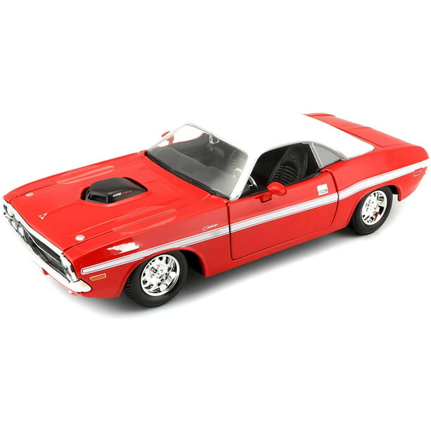 Colors May Maisto 1:24 Scale 1970 Dodge Challenger R/T Coupe Diecast Vehicle